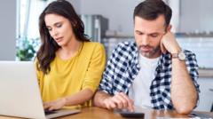Home sellers cut asking prices on 3,000 properties a day — BBC Business, Madrid Real Estate news