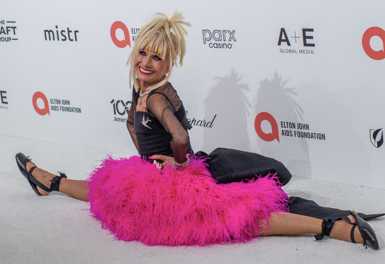 Designer Betsey Johnson takes $7 million SoCal home off the market — Madrid Business news